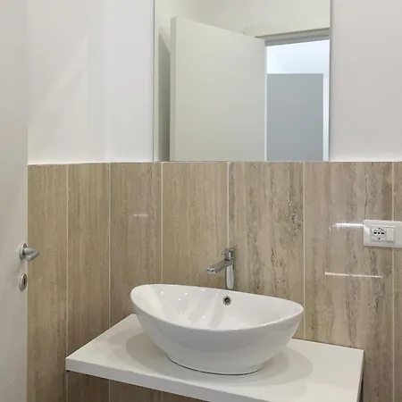 Biscardi 3* Барі