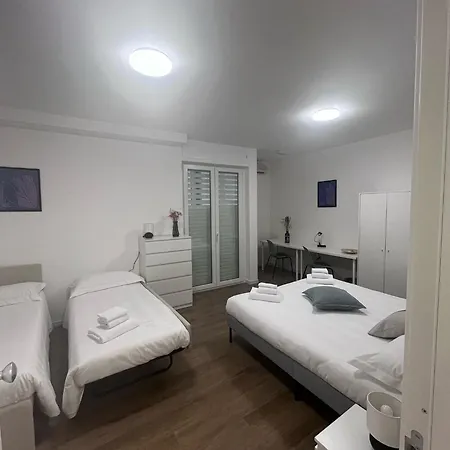 Апарт-готель Biscardi 3*
